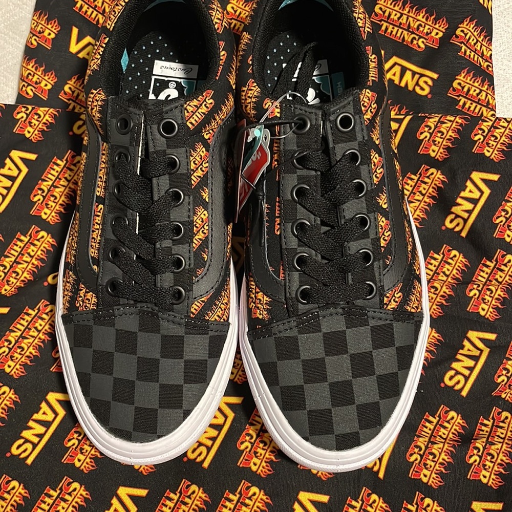 Stranger Things Custom Vans - Picture 2 of 4